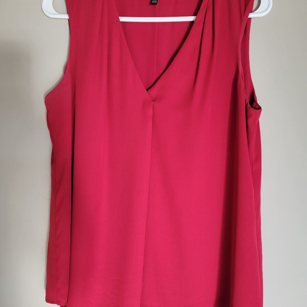×White House Black Market sleeveless red blouse
